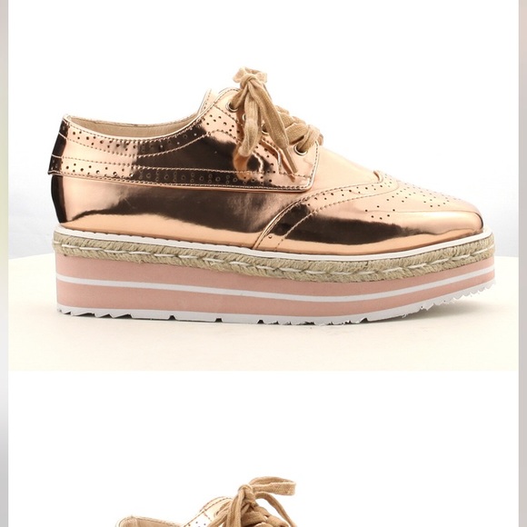 Shoes - Picture 3 of 4